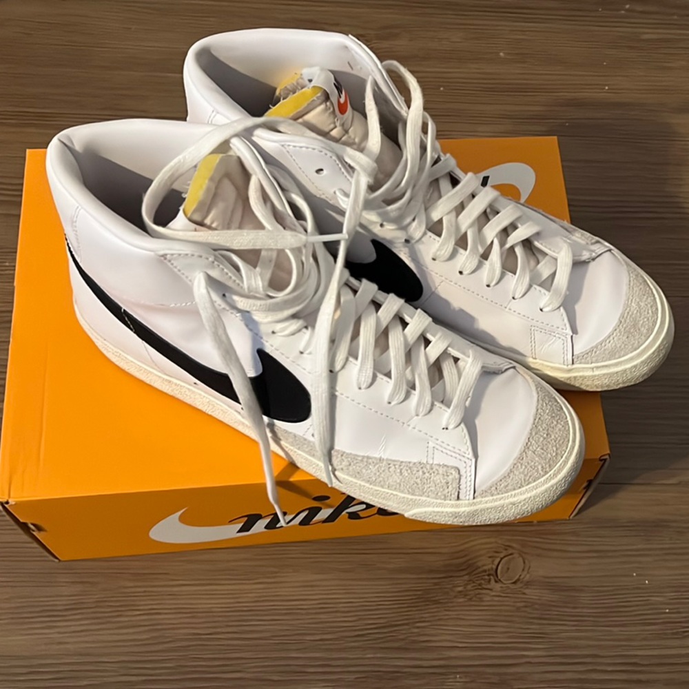 Nike Blazer Mid ‘77
